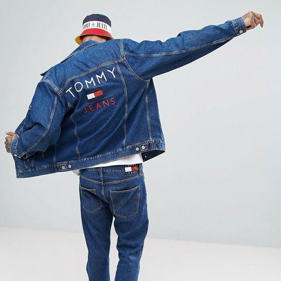 Tommy Jeans 90's Capsule Denim Jacket Back Logo in Mid Blue M - Picture 1 of 13